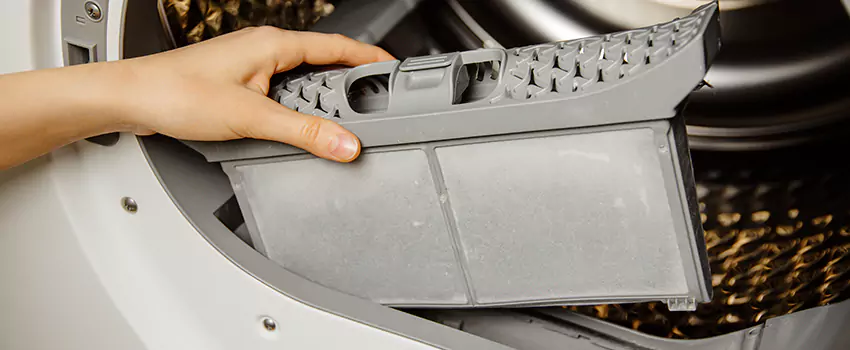 Signs Of A Clogged Dryer Lint Trap in Southbridge, Massachusetts